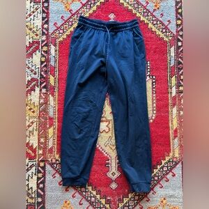 Lululemon Soft Jersey Classic-Fit Mid-
Rise Jogger